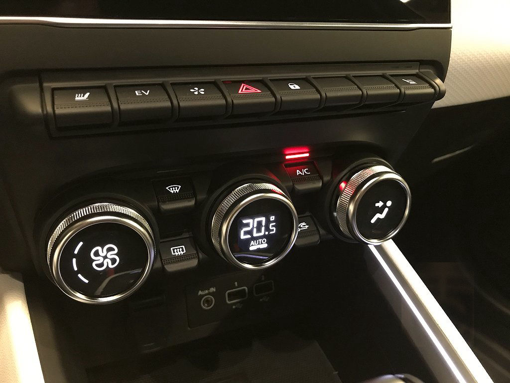 Renault Clio Intens 1,6 140hk Hybrid E-TEACH 5-dörrars