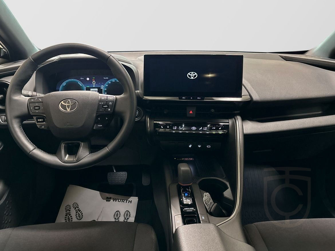 Toyota C-HR Hybrid 1,8 Style Teknikpaket Vinterhjul