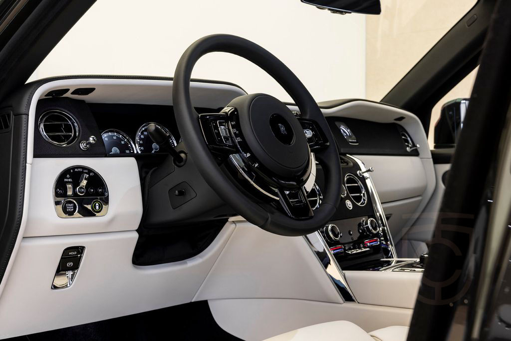 Rolls-Royce Cullinan 6.75 V12
