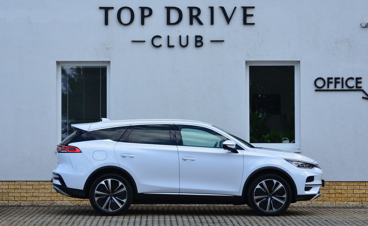 BYD TANG MY2025/AWD/800V/7 míst