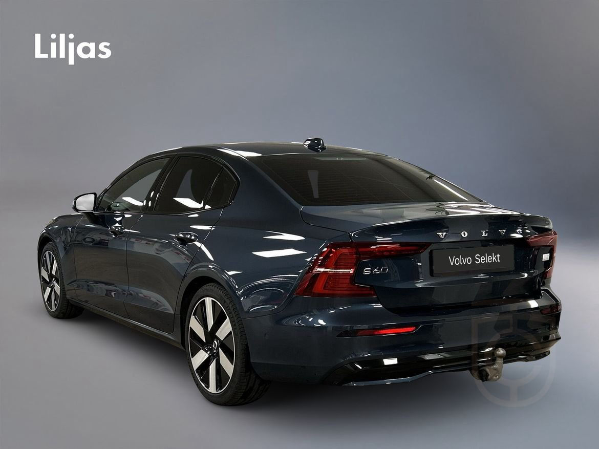 Volvo S60 Recharge T6 II Plus Dark