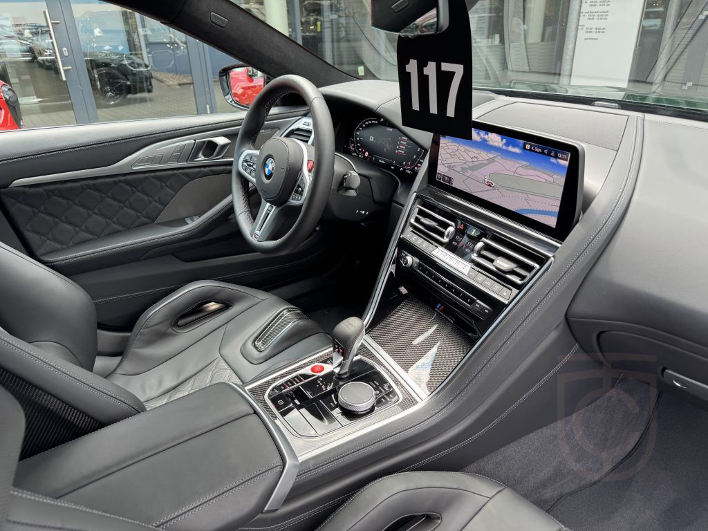 BMW M8 Gran Coupé Competition M Drive P. Carbon-Sitz