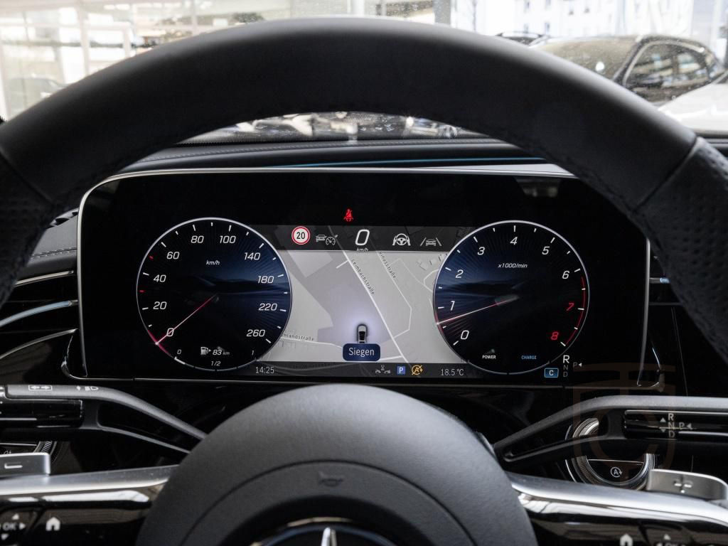 Mercedes-Benz E 200 AMG/Superscreen/Digital/Pano/360/Burm4D/20