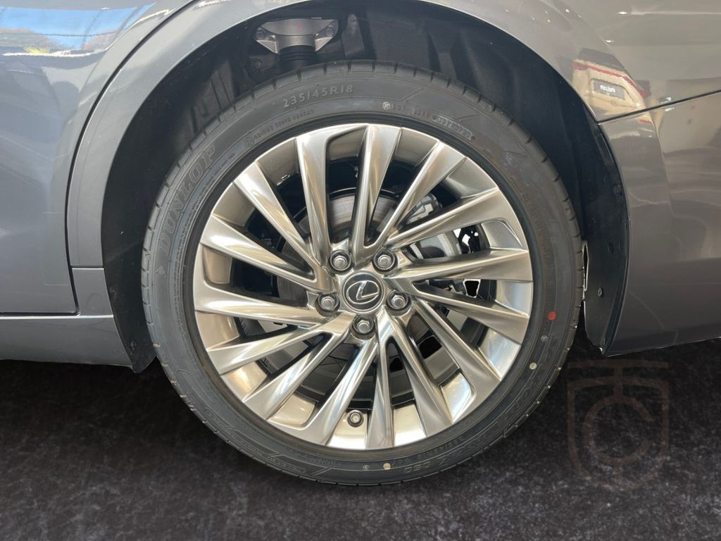 Lexus ES 300 h Luxury Line *360*LED*CarPlay*Sitzhz*