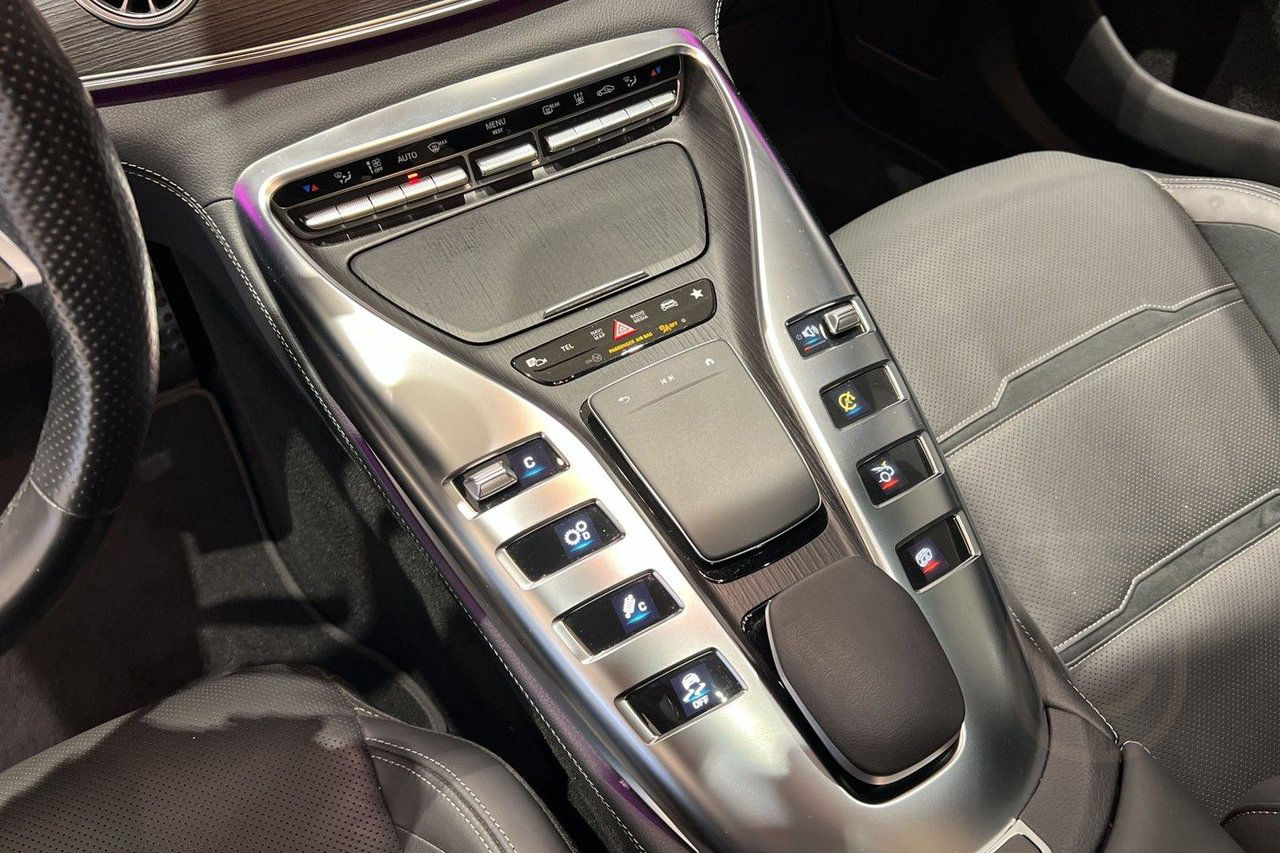 Mercedes-Benz AMG GT 4 43 4MATIC+