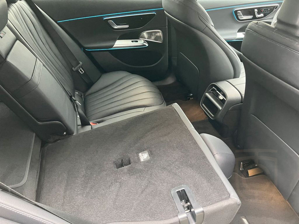 Mercedes-Benz E 300 T de 4M AMG Line Sitzklima*Multi Sitz*Pano