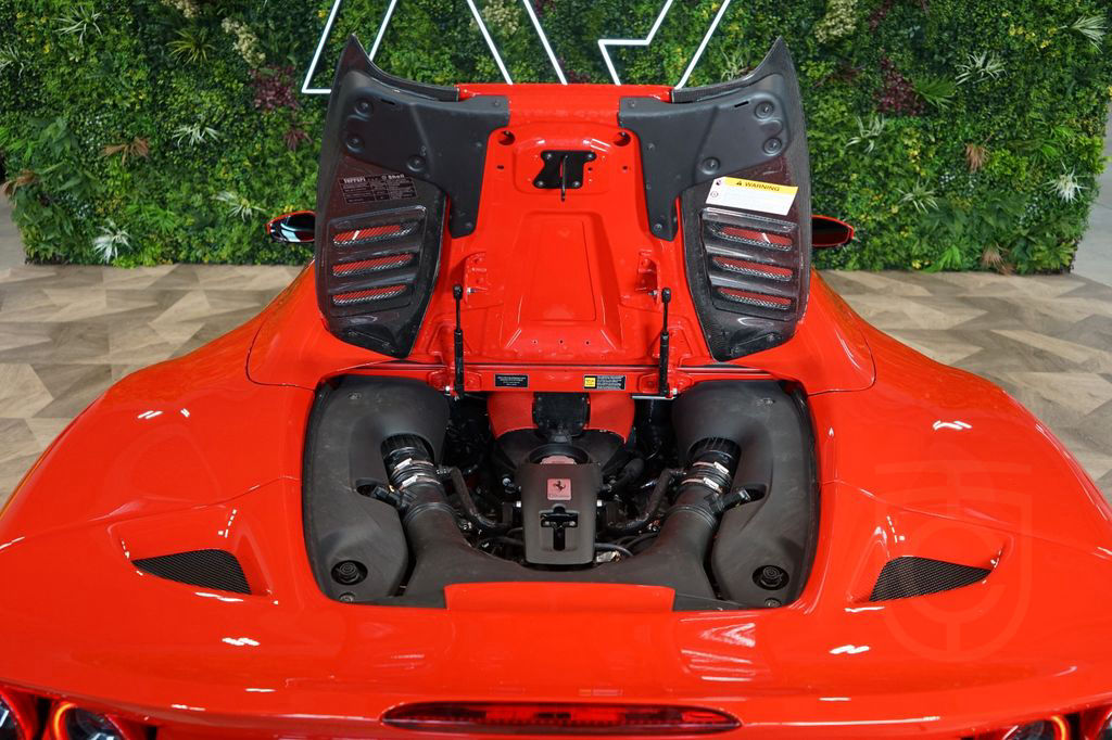 Ferrari F8*SPIDER*LIFT*CARBON*WARRANTY*295.372€ NETTO