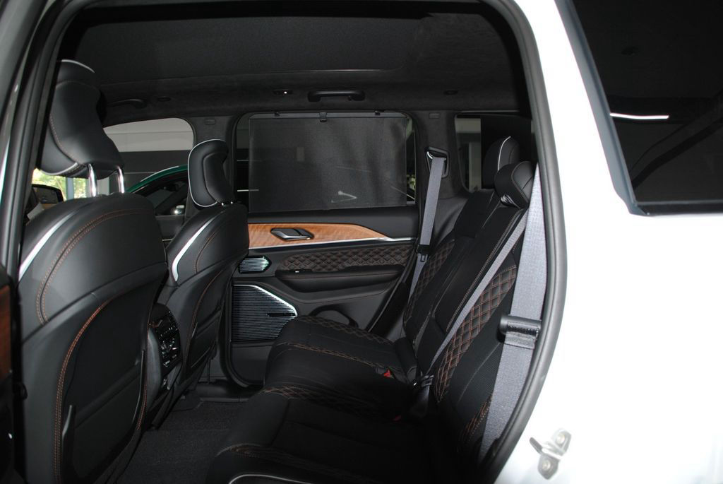 Jeep Grand Cherokee 4xe Summit, 21", NP: 102.970,-