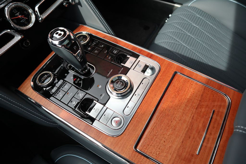 Bentley Flying Spur Azure Hybrid *NAIM*RSE*TV*