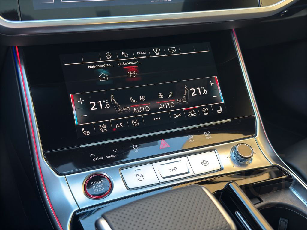 Audi RS6 Avant 4.0 TFSI*QUATTRO*PANO*HEADUP*CARBON*