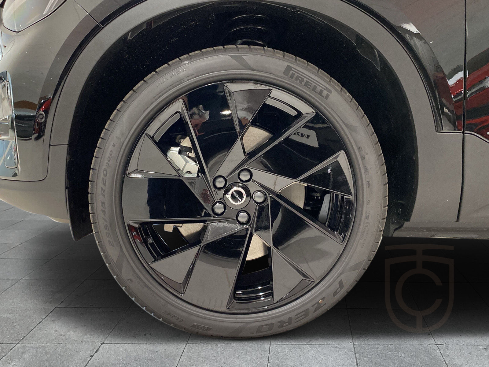 Volvo EX40 Twin Motor 300kW 2025 Black Edition