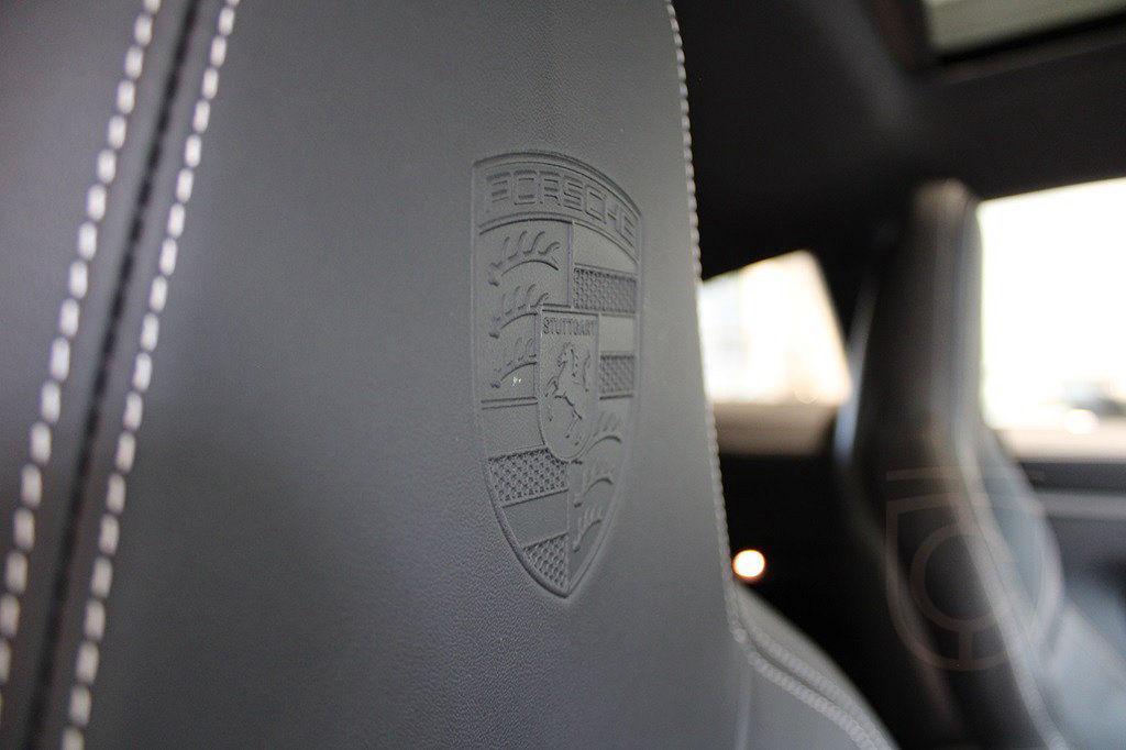Porsche 911 Carrera