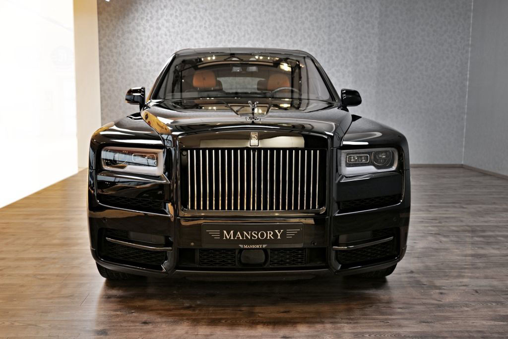 Rolls-Royce Cullinan Black Badge / PANO / MASSAGE / AUDIO