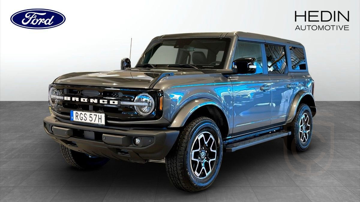 Ford Bronco Outer Banks 2.7L Bi-Turbo EcoBoost V6