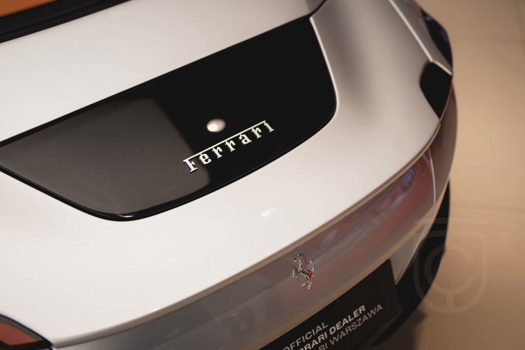 Ferrari Roma 3.9 T V8 Spider DCT
