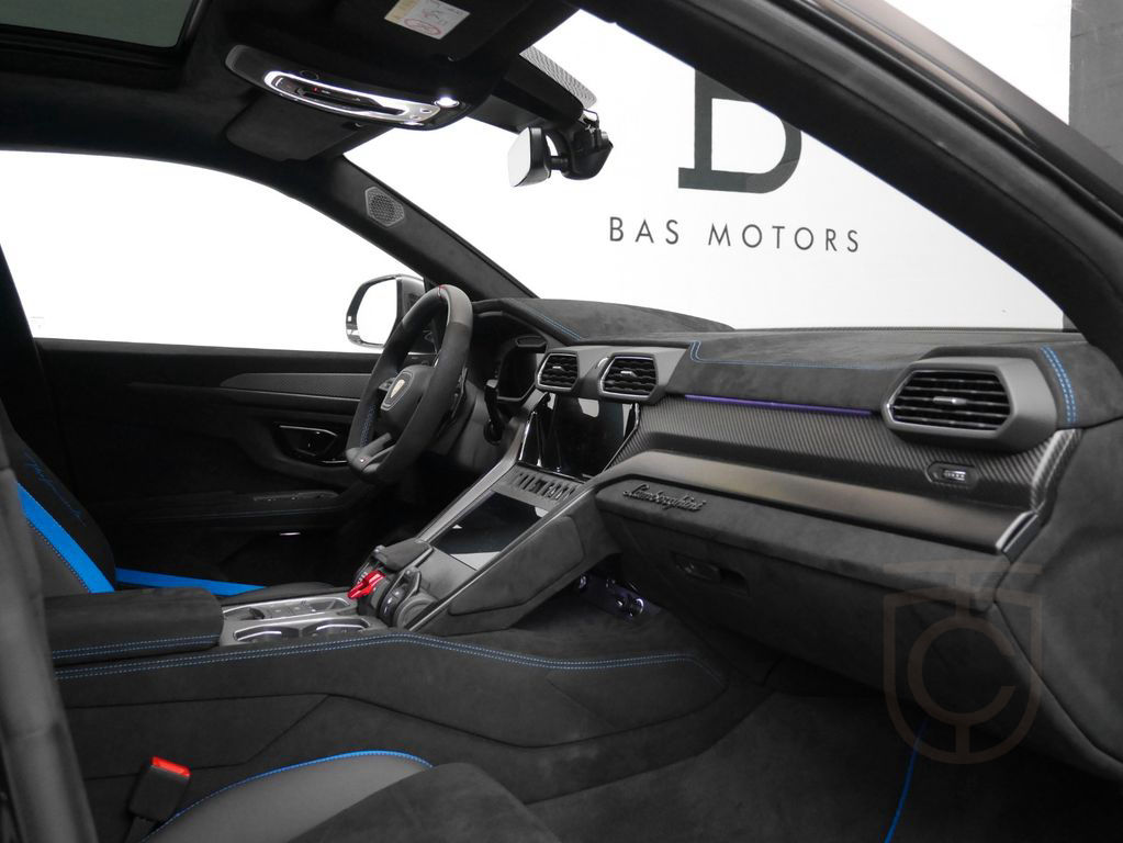 Lamborghini Urus 4.0 V8 Performante*Carbon*Sofort*Alcantara*