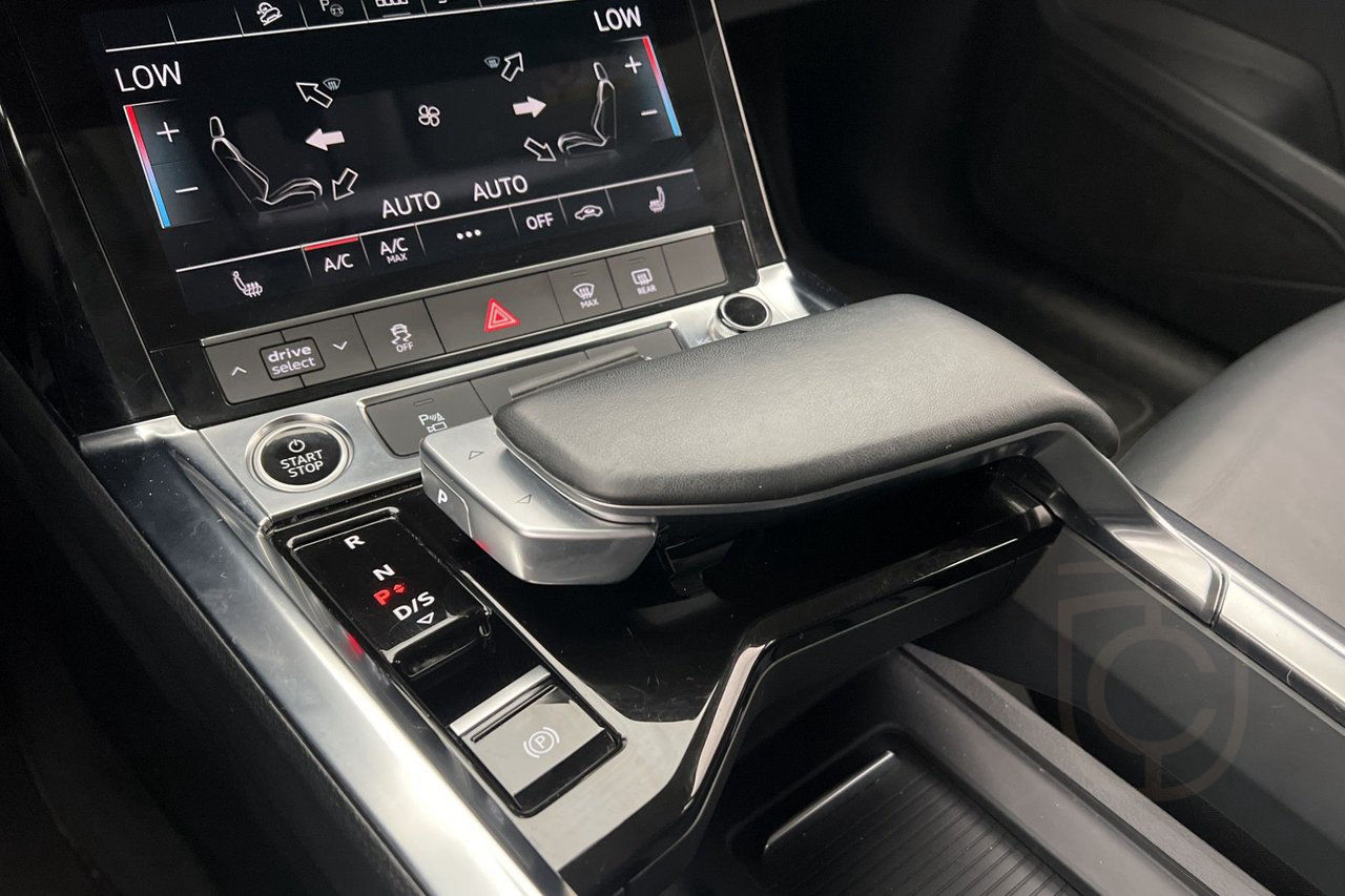 Audi Q8 50 e-tron Quattro
