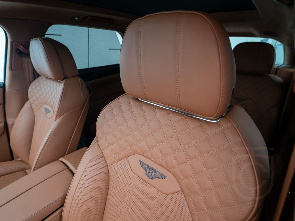 Bentley Bentayga Azure V8