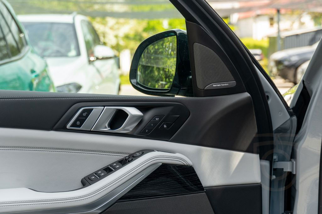 BMW X5 30d M SPORT.DR.ASS.PANO.LUFTF.H/K.360.AHK.22"
