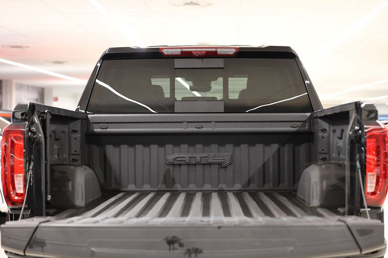 GMC Sierra AT4 6.2L V8 Onyx Black Premium