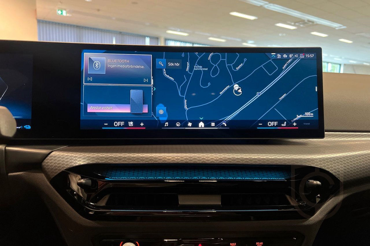 BMW 330e xDrive Touring