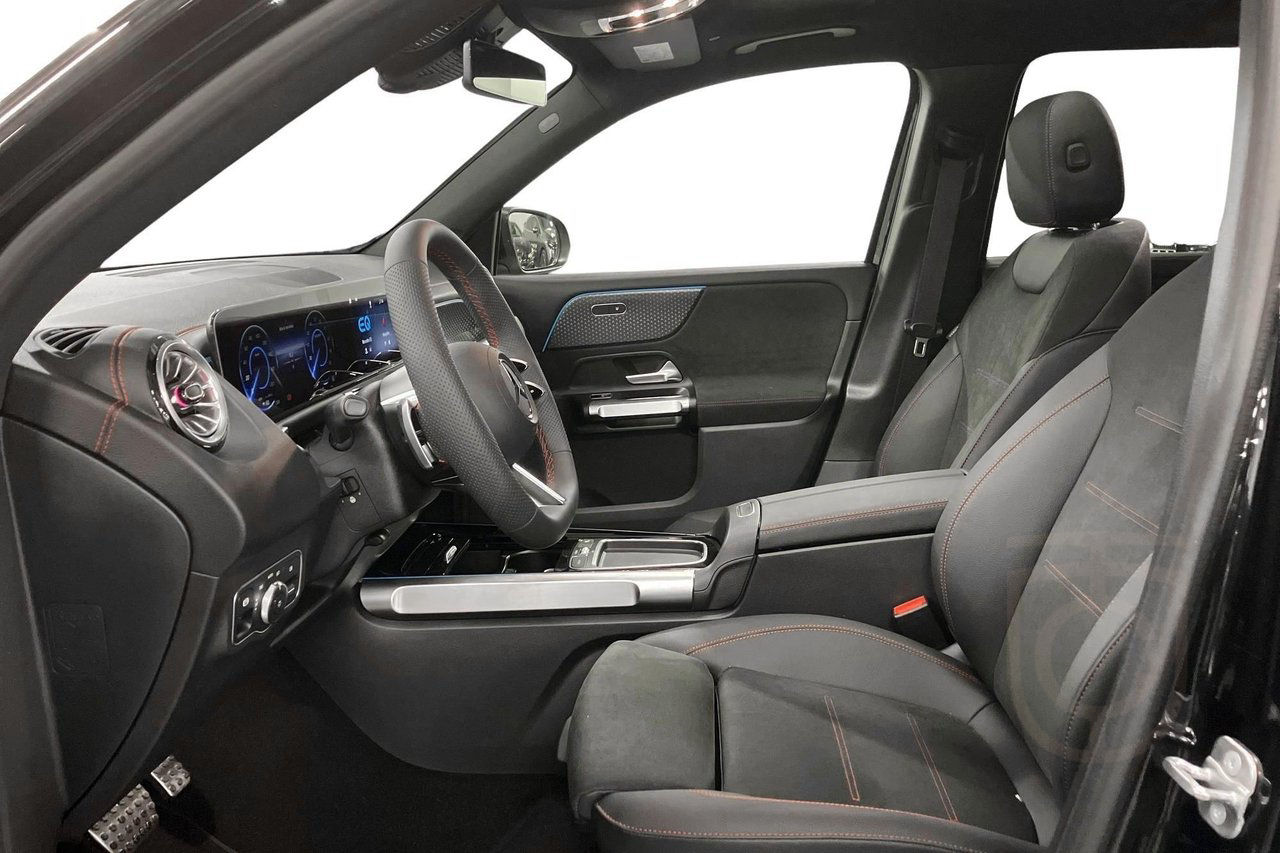 Mercedes-Benz EQB 250+ AMG Advanced PANORAMA