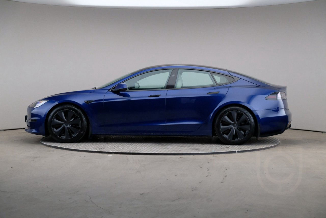 Tesla Model S AWD Yoke