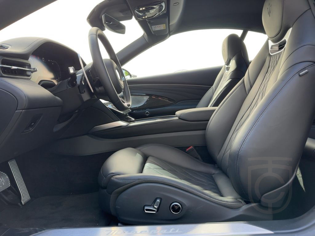 Maserati GranCabrio Modena MY25 AWD V6 BLACK