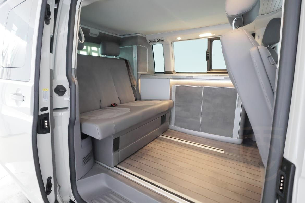 Volkswagen california T6.1 TDI 150 DSG Blackstyle