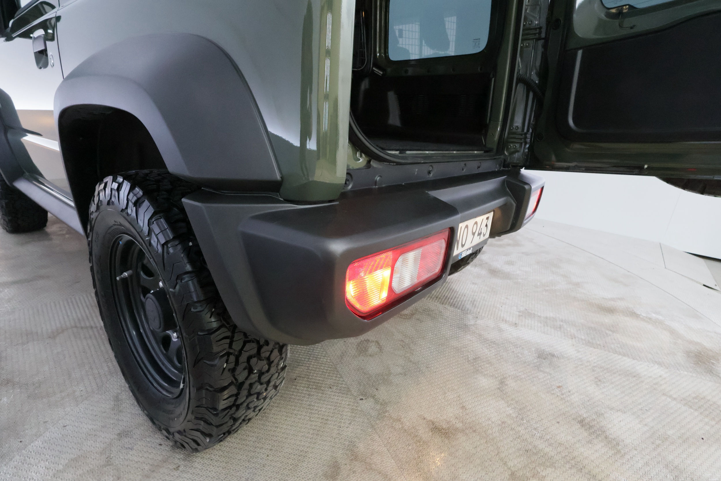 Suzuki Jimny LCV