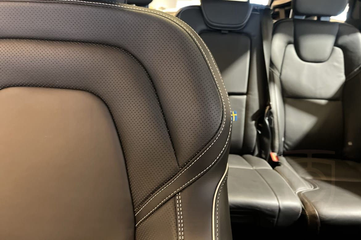 Volvo XC90 Recharge T8 Ultimate Dark Edition