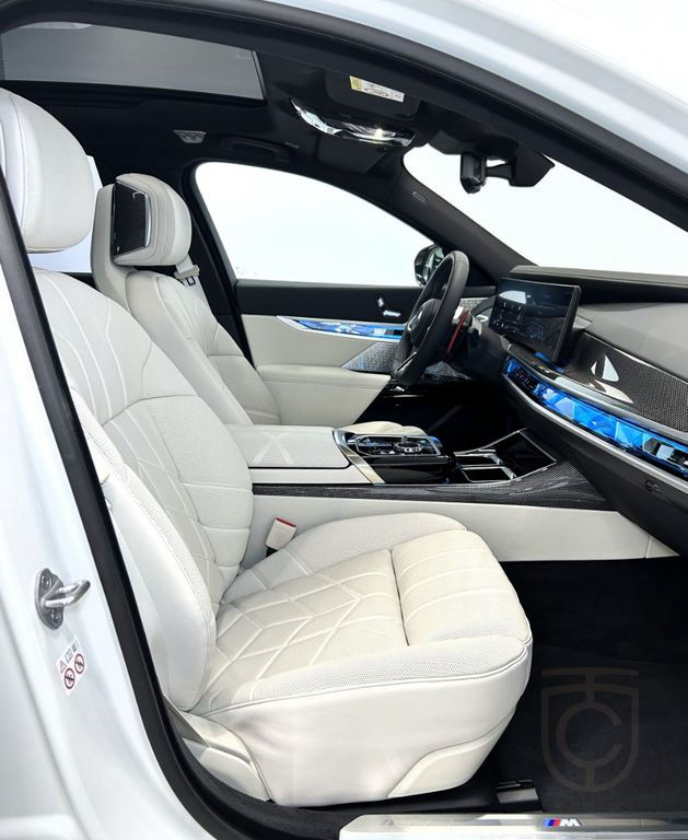 BMW M760 e xDrive °Full Option°