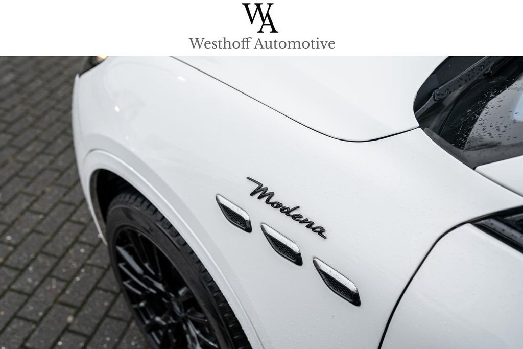 Maserati Grecale Modena Hybrid MY24 Pano ADAS Led 360 20"