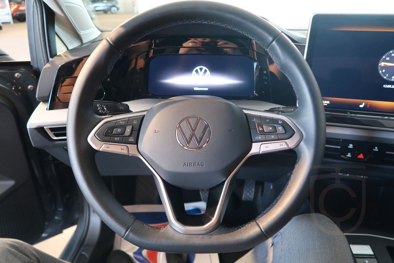 Volkswagen Golf 1.5 eTSI