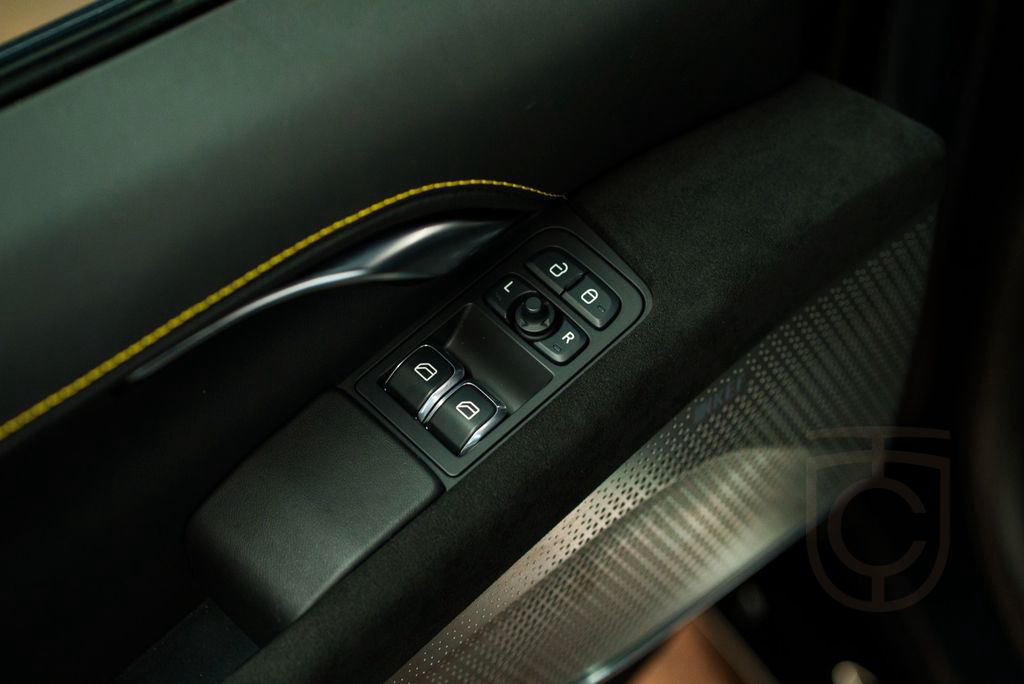 Lotus Emira I4 AUT