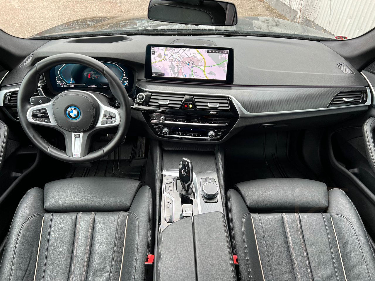 BMW 545 e xDrive Sedan M-Sport Innovation