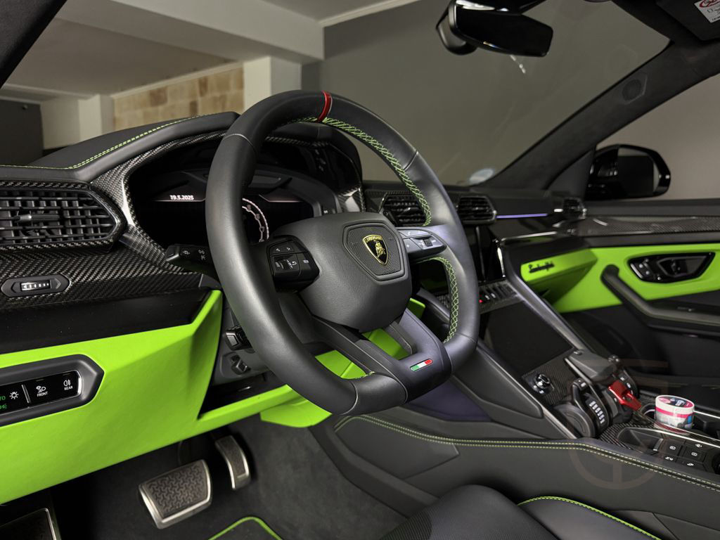 Lamborghini Urus S Dynamikpaket Schiebedach Carbon Akrapovic