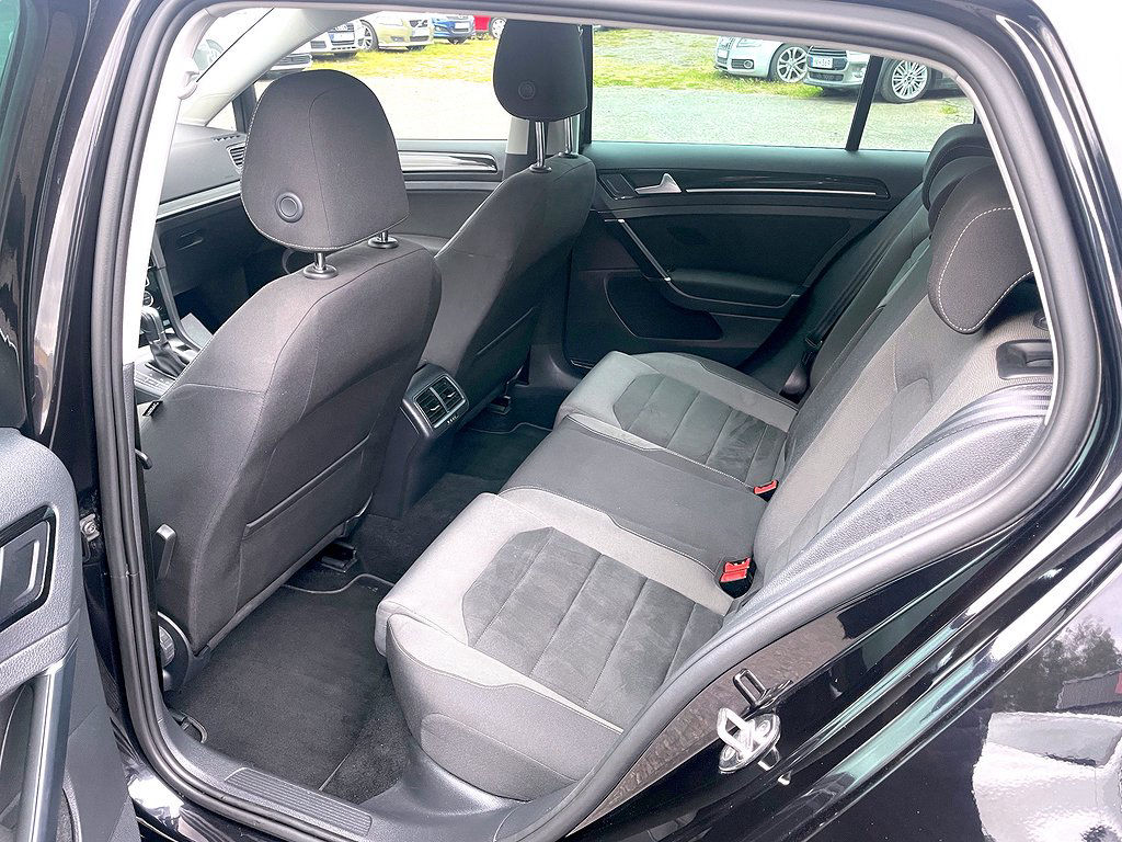 Volkswagen Golf 2,0 TDI Automat Sport, R-line Businessline