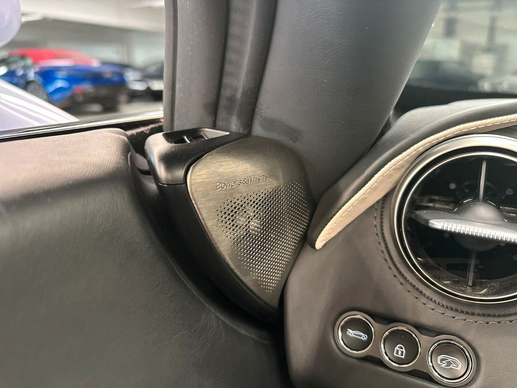 McLaren 720S Spider / Electrochromic Roof / Carbon Fibre