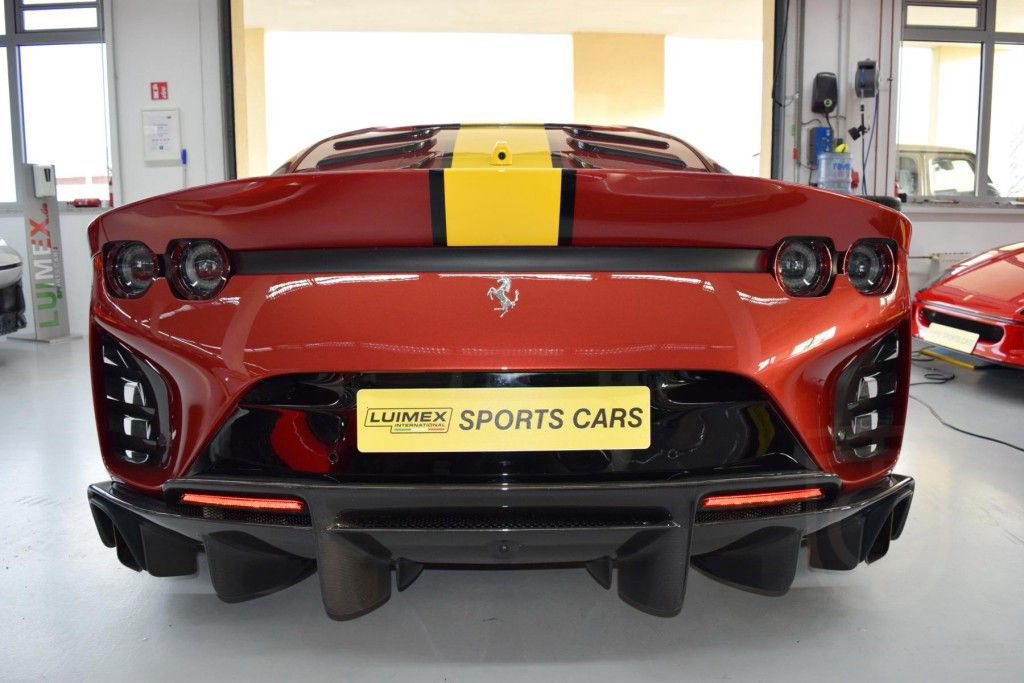 Ferrari 812 Competizione