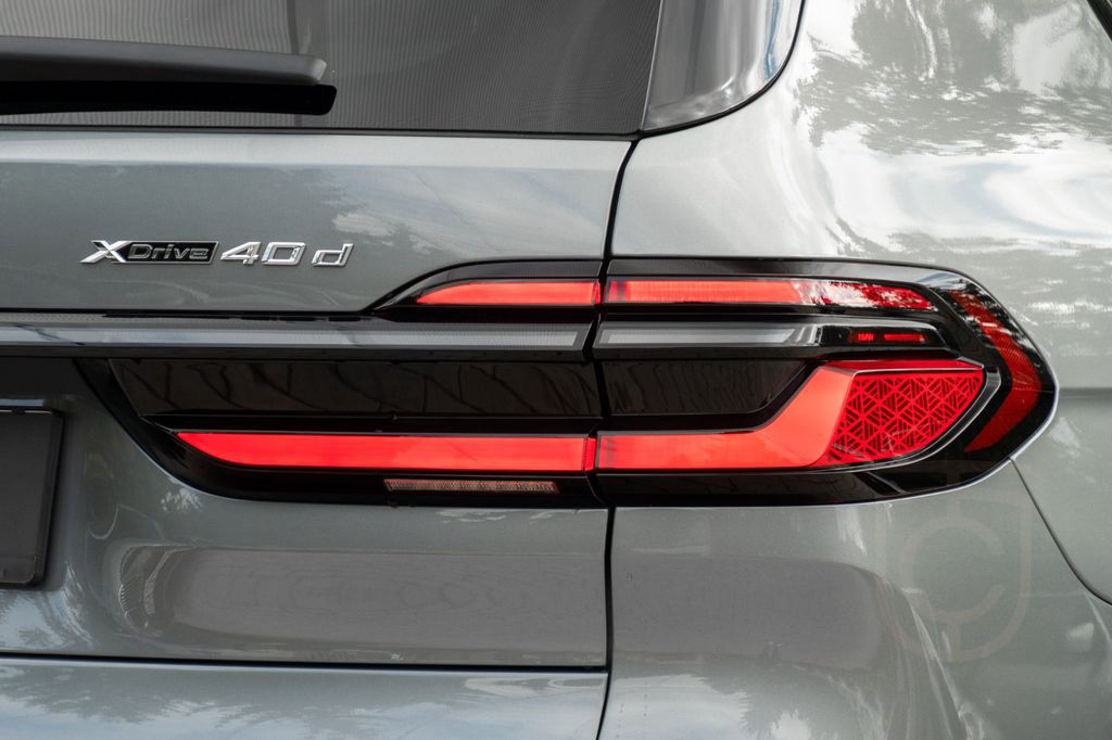 BMW X7 40d M SPORT.SOFTC.LUFTF.PANO.DR.ASS.AHK.5/100