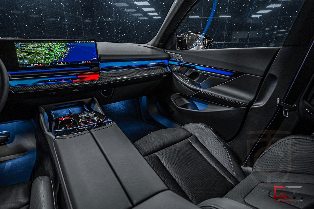 BMW M5 G90