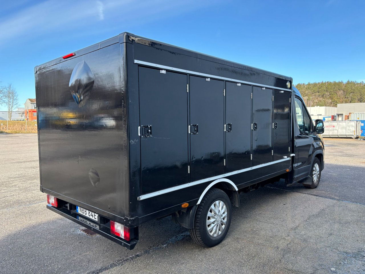 Maxus E-Deliver 9