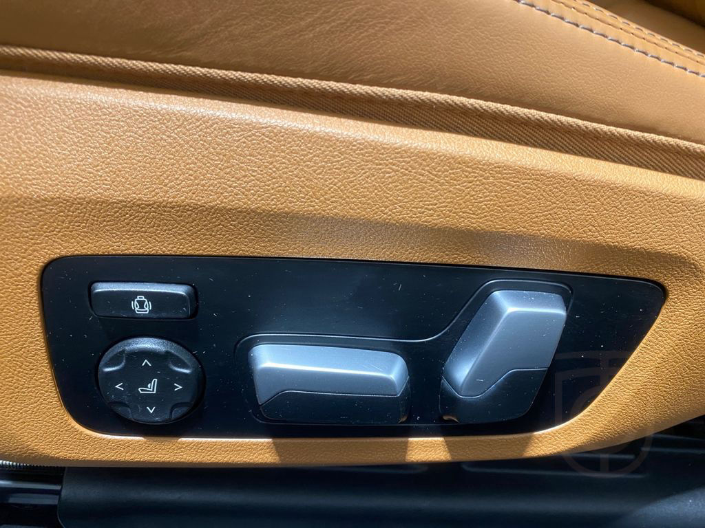 BMW M850i Coupe xDrive Laser Har/Kar HuD SIZBL SOFCL