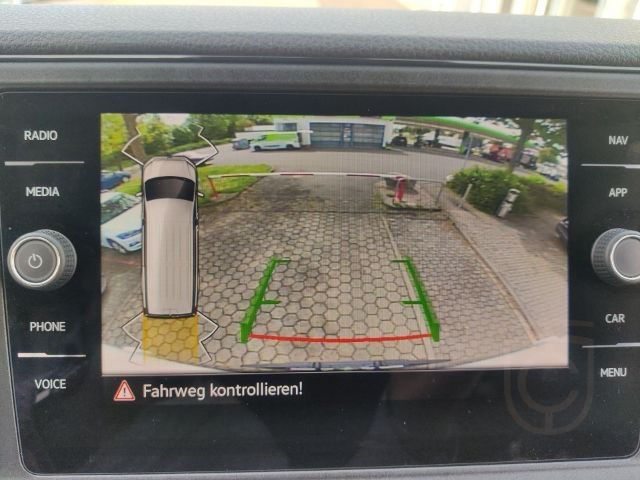 Volkswagen Crafter Kombi MR HD KLIMA V+H LED NAVI RFK PDC