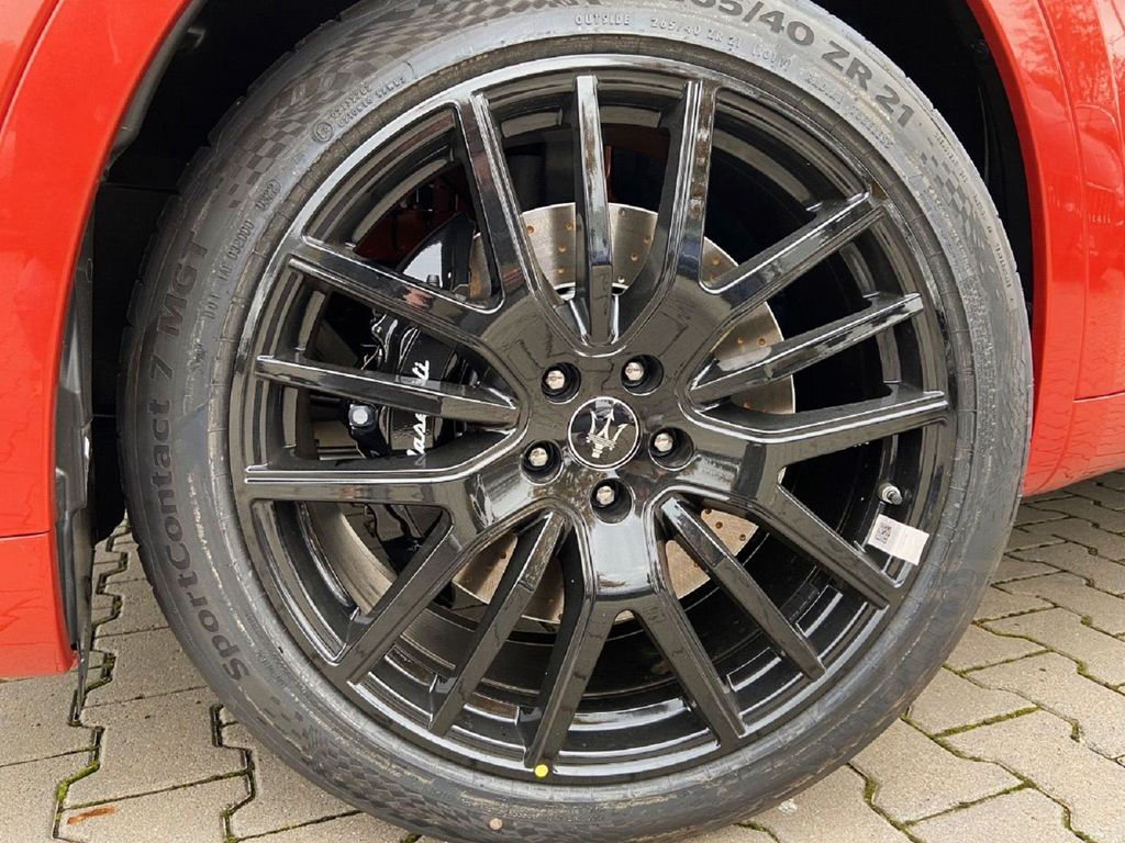 Maserati Levante Modena S AWD Automatik MJ 22 ACC SD