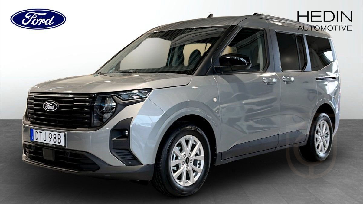 Ford Tourneo Courier Titanium