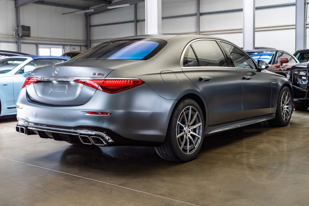 Mercedes-Benz S 63 E AMG Per. Long /Carbon / Only 3720km!