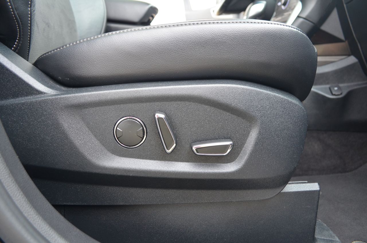 Ford Edge Sport/AWD/Panorama/TažZař