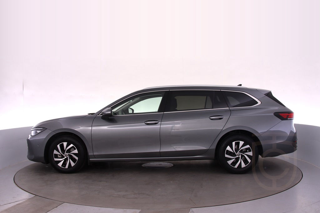 Volkswagen Passat Variant 1.5 eTSI DSG Sequential 110kW 2024
